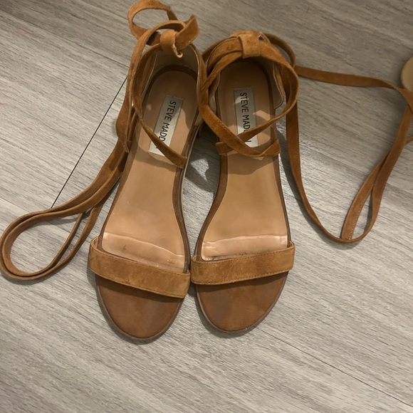Steve Madden - Brown Suede Wrap Heeled Sandal - Size 8 - Picture 3 of 6
